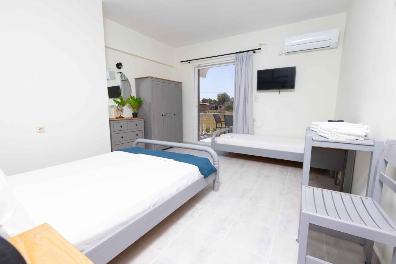 Pansion Artemis Appartement Mavrovoúnion Buitenkant foto